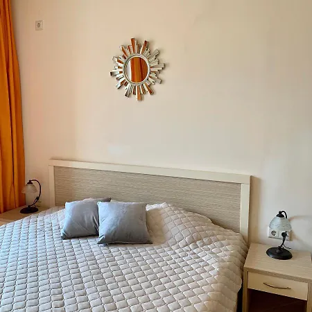 Apartman Apartello Modern - Royal Sun, Napospart