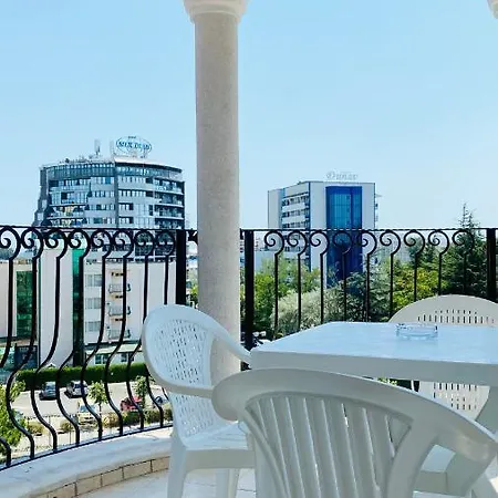 Apartman Apartello Modern - Royal Sun, Napospart