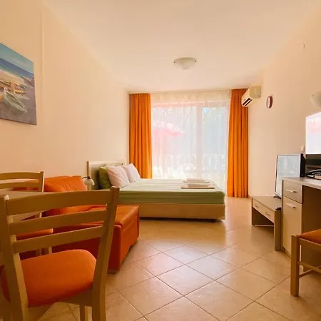 Apartman Apartello Modern - Royal Sun, Napospart