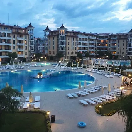 Apartman Apartello Modern - Royal Sun, Napospart